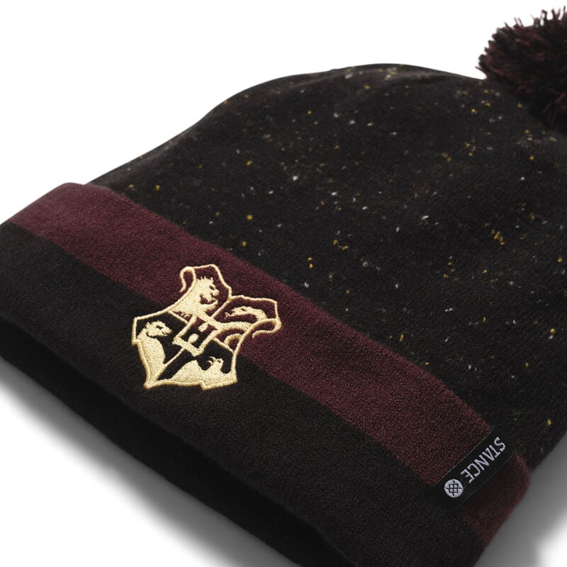 HOGWARTS POM BEANIE | A262D24HOG | BLACK | OS